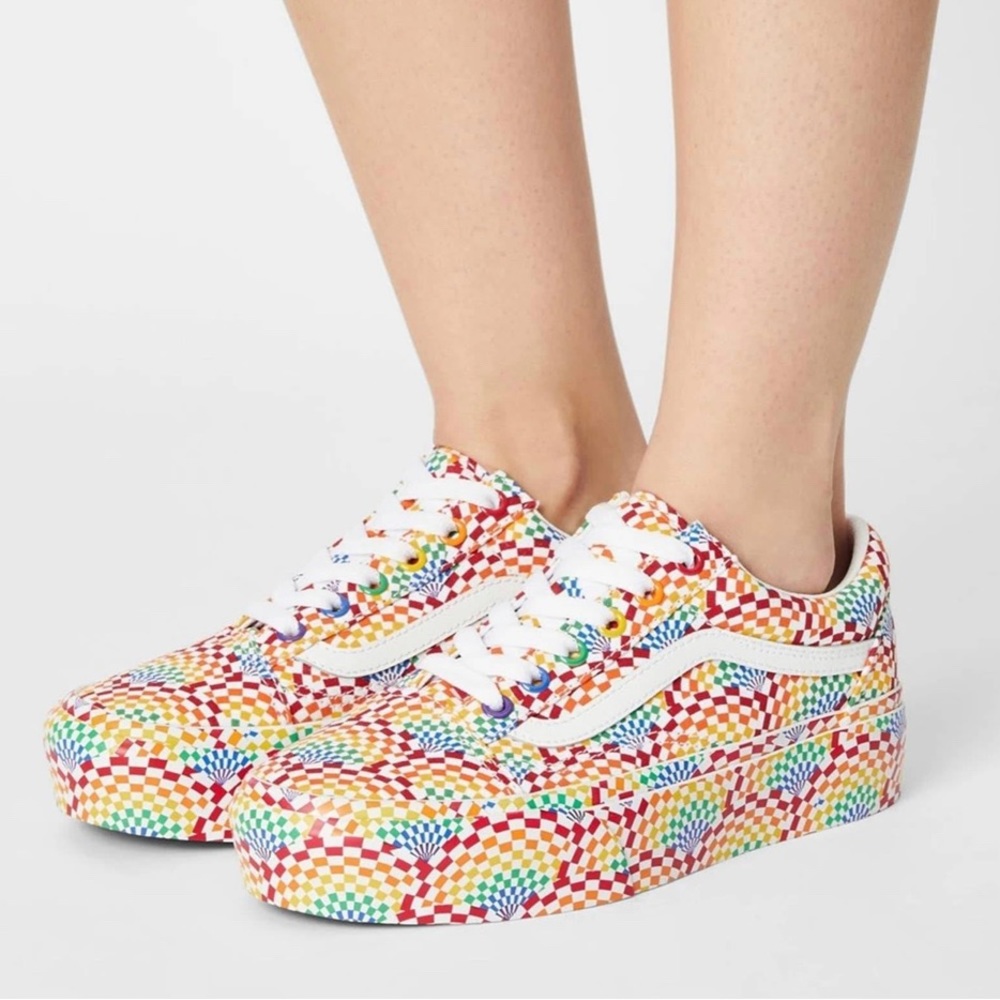 Vans Old Skool Platform
Women's size 7 VN0A3b3u3wj